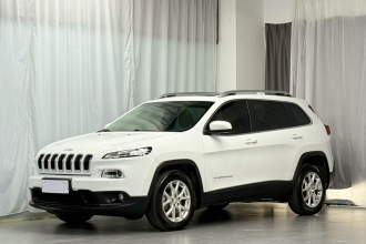 Jeep 自由光 2016款 2.0L 优越版