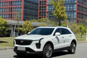 凯迪拉克XT4 2024款 28T 两驱尊贵型