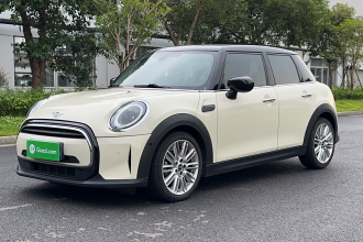 MINI 2022款 1.5T COOPER 经典派 五门版