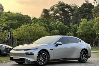 小鹏P7 2023款 586E