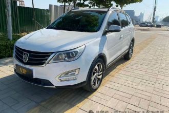 宝骏560 2016款 1.5T 手动豪华型