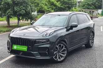 领克09 EM-P 2024款 2.0TD EM-P 四驱ULTRA 六座
