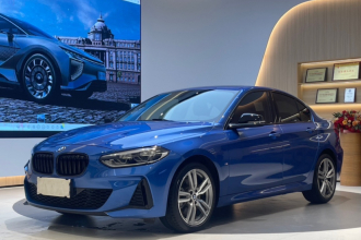 宝马1系 2019款 120i 领先型M运动套装