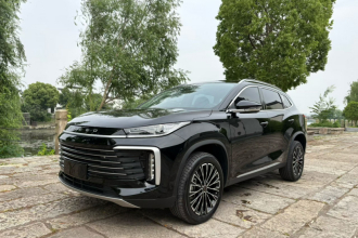 星途凌云 2025款 300T 两驱星耀版