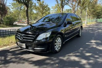 奔驰R级 2017款 R 320 4MATIC 商务型臻藏版