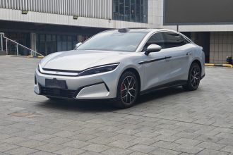 比亚迪 汉L 2025款 EV 四驱激光雷达旗舰型