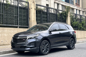 雪佛兰 探界者 2022款 轻混 550T RS 四驱智能捍界版