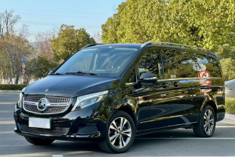 奔驰V级 2018款 V 260 领航版 国VI