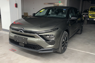 雪铁龙 凡尔赛C5 X 2025款 1.6T 海外版