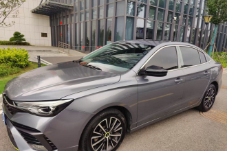 荣威i5 2021款 1.5L CVT铂金版