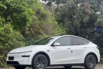 特斯拉 Model Y 2026款 长续航后轮驱动版