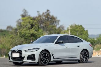 宝马4系 2022款 425i Gran Coupe M运动曜夜套装