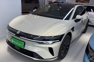 极氪007GT 2025款 四驱智驾版 75kWh