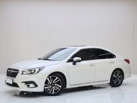 斯巴鲁 力狮 2020款 改款 2.5i 全驱荣耀版 EyeSight