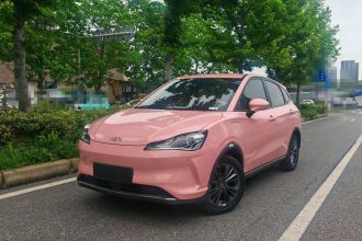 哪吒汽车 哪吒V 2022款 潮 400 Lite 粉色定制款