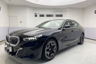 宝马5系 2025款 530Li 尊享型 M运动套装