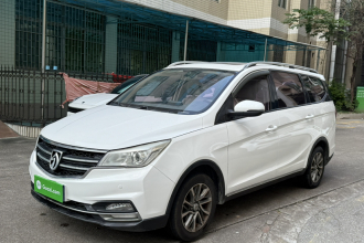 宝骏730 2019款 1.5T 手动风尚型 7座 国V