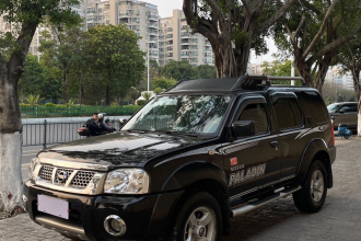 日产帕拉丁 2013款 2.4L 两驱标准型 国IV