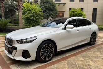 宝马5系 2024款 530Li 领先型 M运动套装
