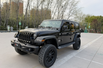Jeep 牧马人 2019款 2.0T Sahara 四门版 国VI