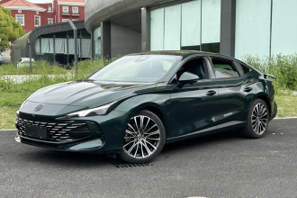 名爵 MG7 2023款 2.0T 自动猎美奢享版