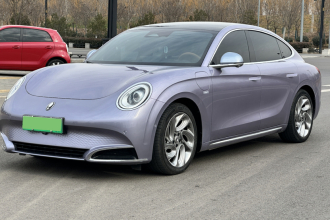 欧拉闪电猫 2022款 555km 尊贵版