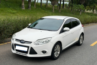 福特 福克斯 2012款 两厢 1.6L 自动舒适型