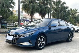现代 伊兰特 2021款 1.5L CVT LUX尊贵版