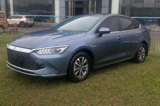 比亚迪 秦PLUS 2024款 荣耀版 DM-i 55KM领先型