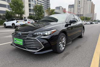丰田 亚洲龙 2019款 双擎 2.5L 豪华版 国VI