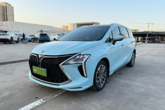 东风风行 风行游艇 2022款 1.5T DCT追风版