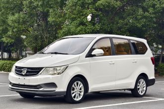 宝骏730 2016款 改款 1.5L 手动标准型 7座 国V