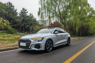 奥迪A3 2021款 A3L Limousine 35 TFSI 豪华运动型