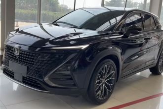 长安UNI-T 2022款 1.5T 尊贵型