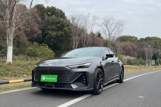 长安UNI-V 2022款 1.5T 尊贵型