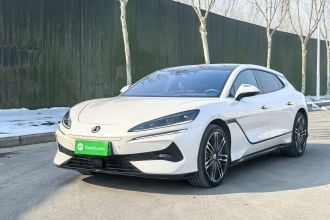 腾势Z9GT 2024款 1100四驱Ultra版