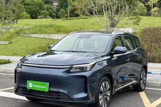 蓝电E5 PLUS 2025款 165km 长续航版PLUS 5座