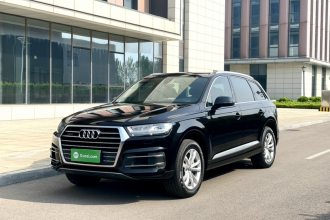 奥迪Q7 2019款 45 TFSI 舒适型