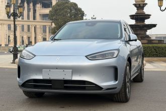 鸿蒙智行 问界M5 2022款 纯电后驱标准版