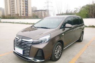 别克GL8 2023款 陆上公务舱 652T 豪华型