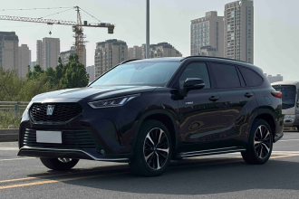 丰田 皇冠陆放 2021款 2.5L HEV四驱尊贵版