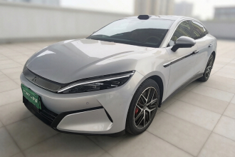 比亚迪 汉L 2025款 EV 四驱激光雷达旗舰型