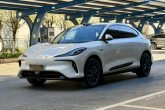 智己汽车 智己LS6 2023款 Max 标准版