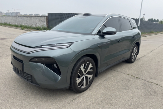 比亚迪 唐L 2025款 DM 215KM激光雷达旗舰型