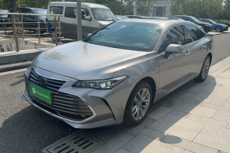 丰田 亚洲龙 2019款 2.0L 豪华版 国VI