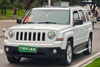 Jeep 自由客 2014款 2.4L 豪华导航版