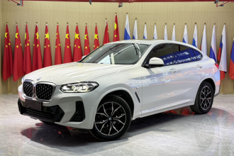 宝马X4 2022款 xDrive 25i M运动套装