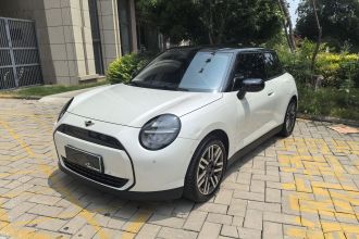 电动MINI COOPER 2024款 456km COOPER E 经典派
