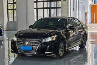 丰田 皇冠 2015款 2.0T 时尚版