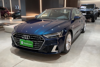 奥迪A7L 2022款 45 TFSI S-line 筑梦型流晶套装